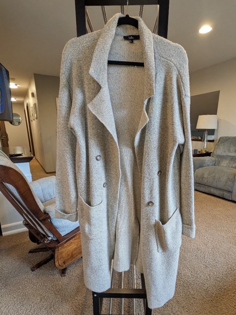 Lulus large cardigan